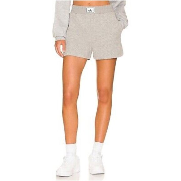 ALO YOGA Quilted Arena Boxing Short in Heather Grey Size Small - Picture 6 of 7